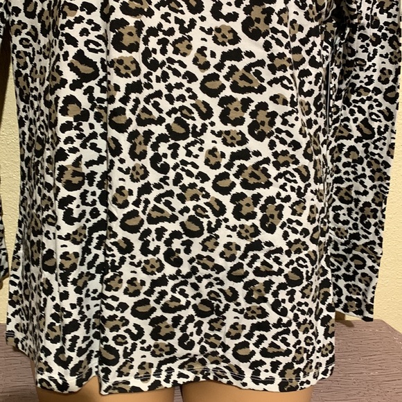 a.n.a Top Blouse Tee Animal Print NWT XXL - Picture 6 of 14
